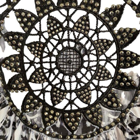 World Unity Women's S black and white casual dress open shoulders and sequin - Picture 7 of 15